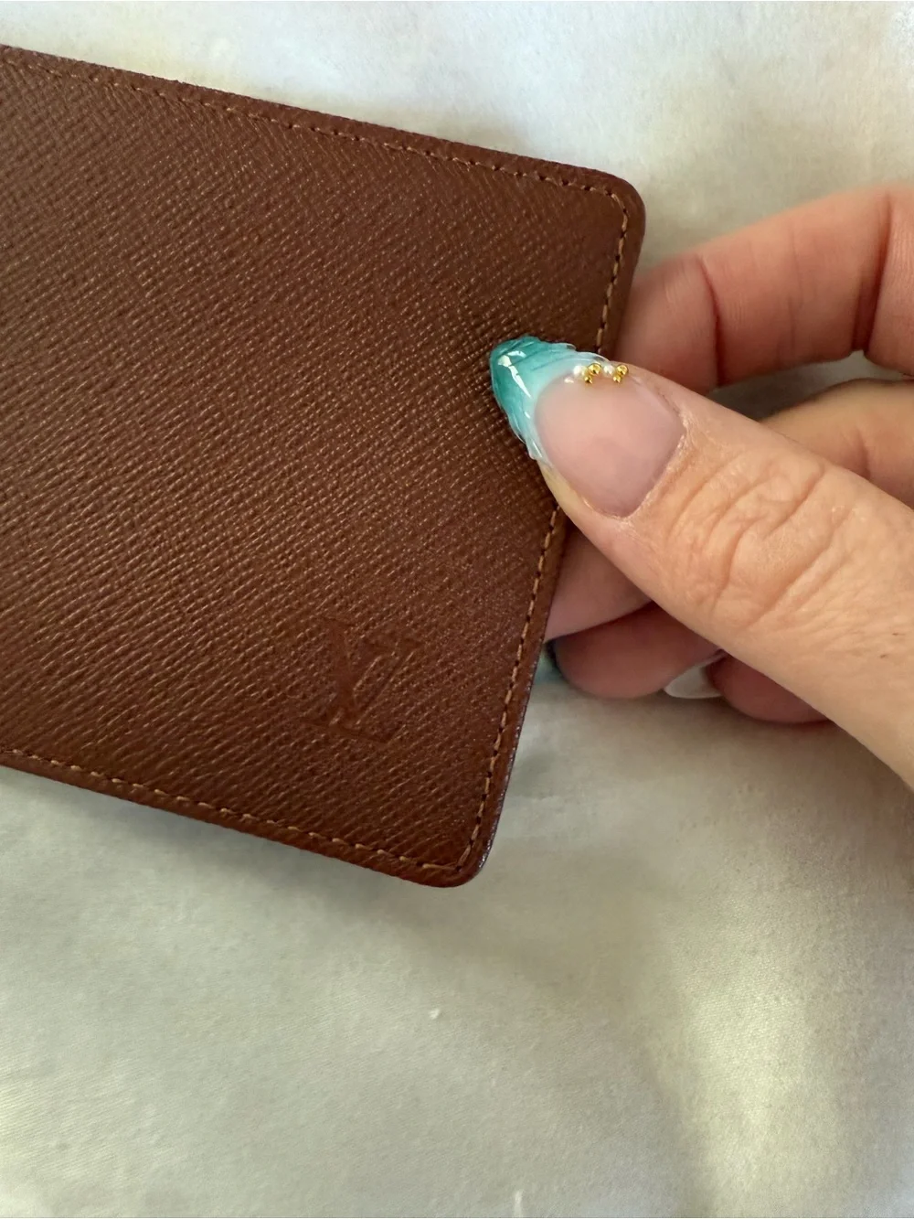 Louis Vuitton Taiga leather picture ID or card holder wallet